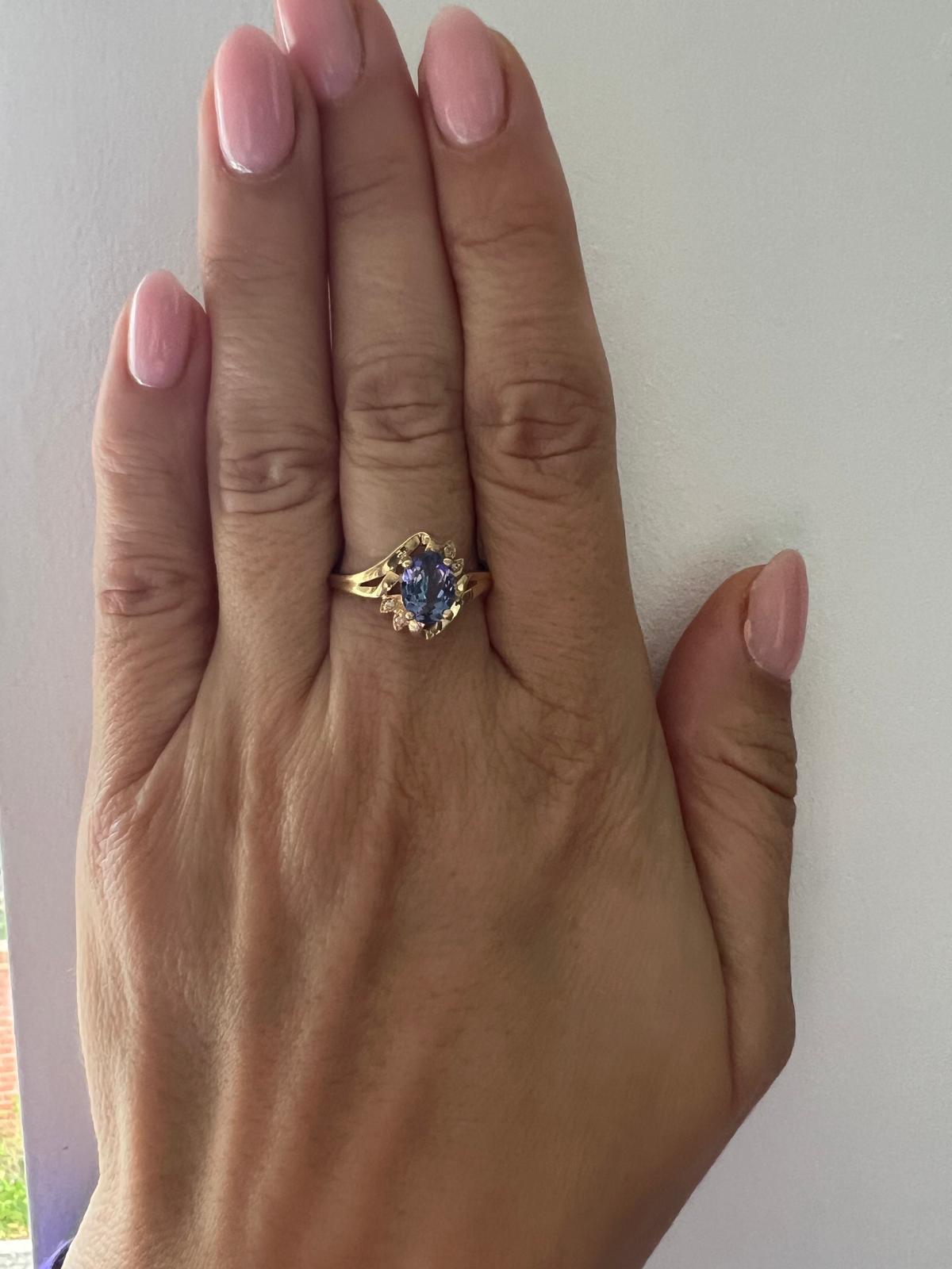 9ct Yellow Gold Ring Blue Tanzanite White Diamonds Gemstones Ring Size: T 1/2