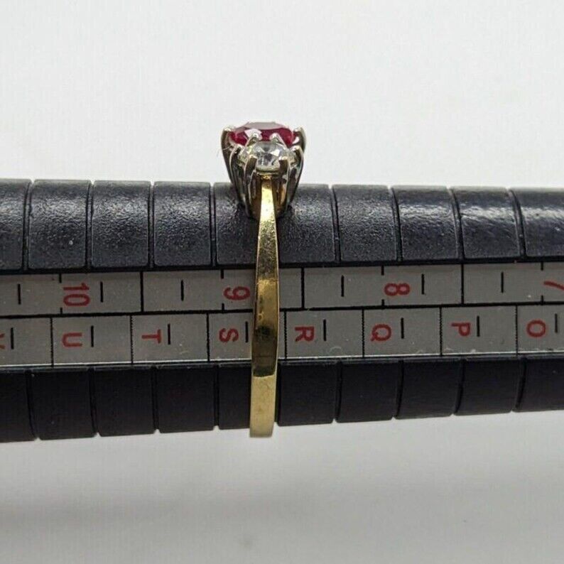 14ct Yellow Gold Ring Red Ruby Three Stone Setting UK Ring Size R