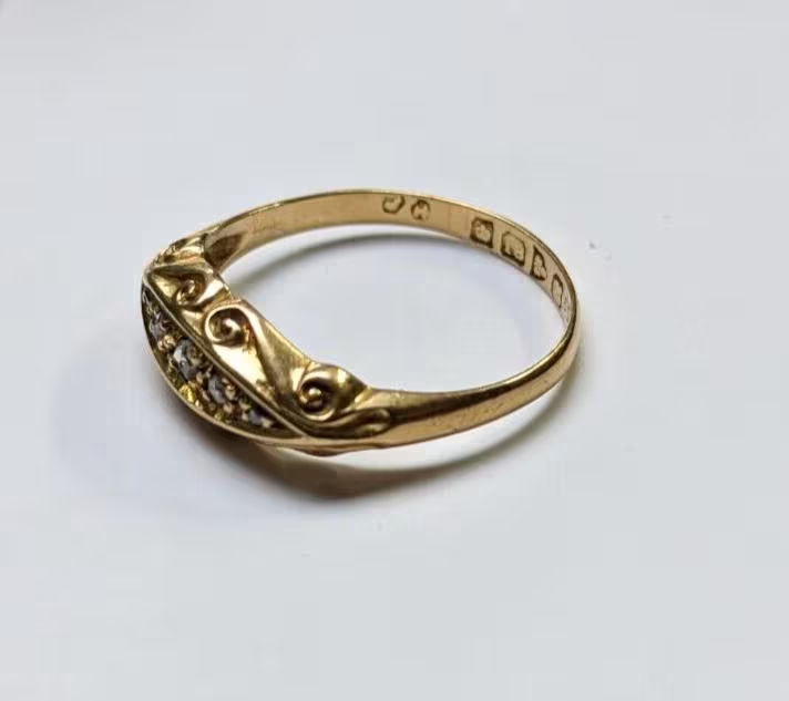 18ct Gold Georgian Ring Round Diamonds Bezels Setting UK Ring Size P