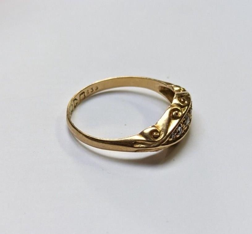 18ct Gold Georgian Ring Round Diamonds Bezels Setting UK Ring Size P