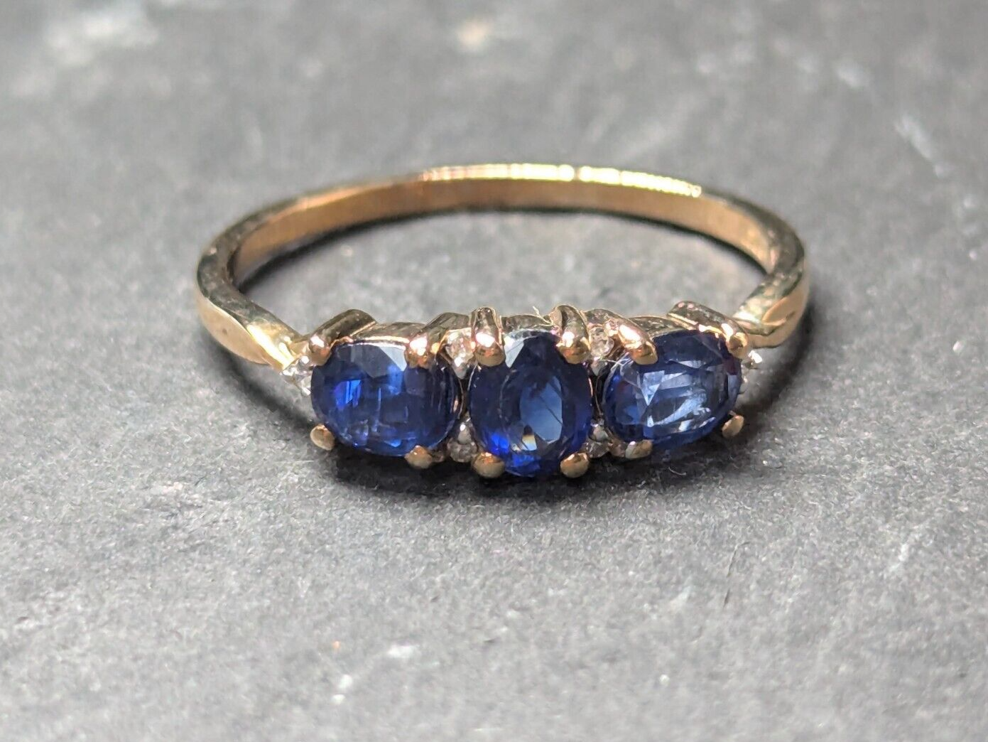 9ct Yellow Gold Ring Blue Nilamani and Diamonds Ring Size R 1/2 with Certificate