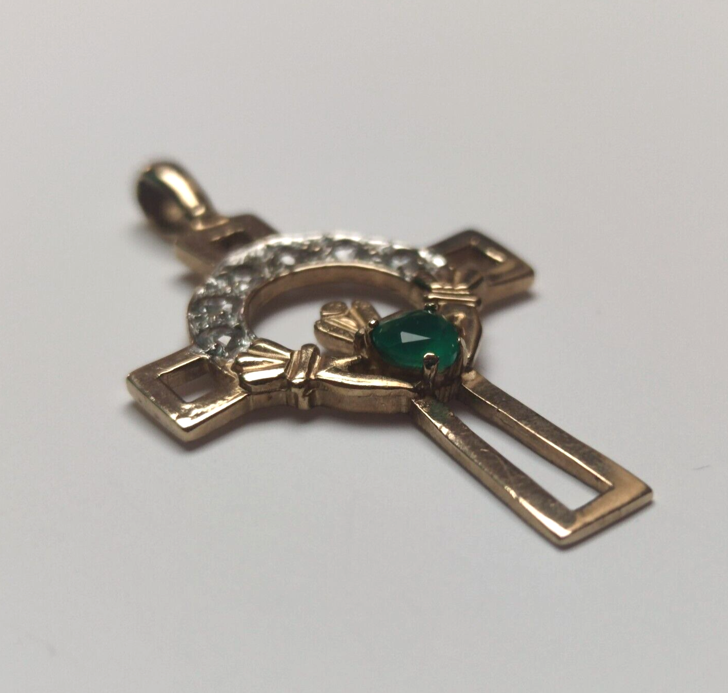 9ct Yellow Gold Cross Pendant Green Agate Gemstone Size: 44mm x 33mm