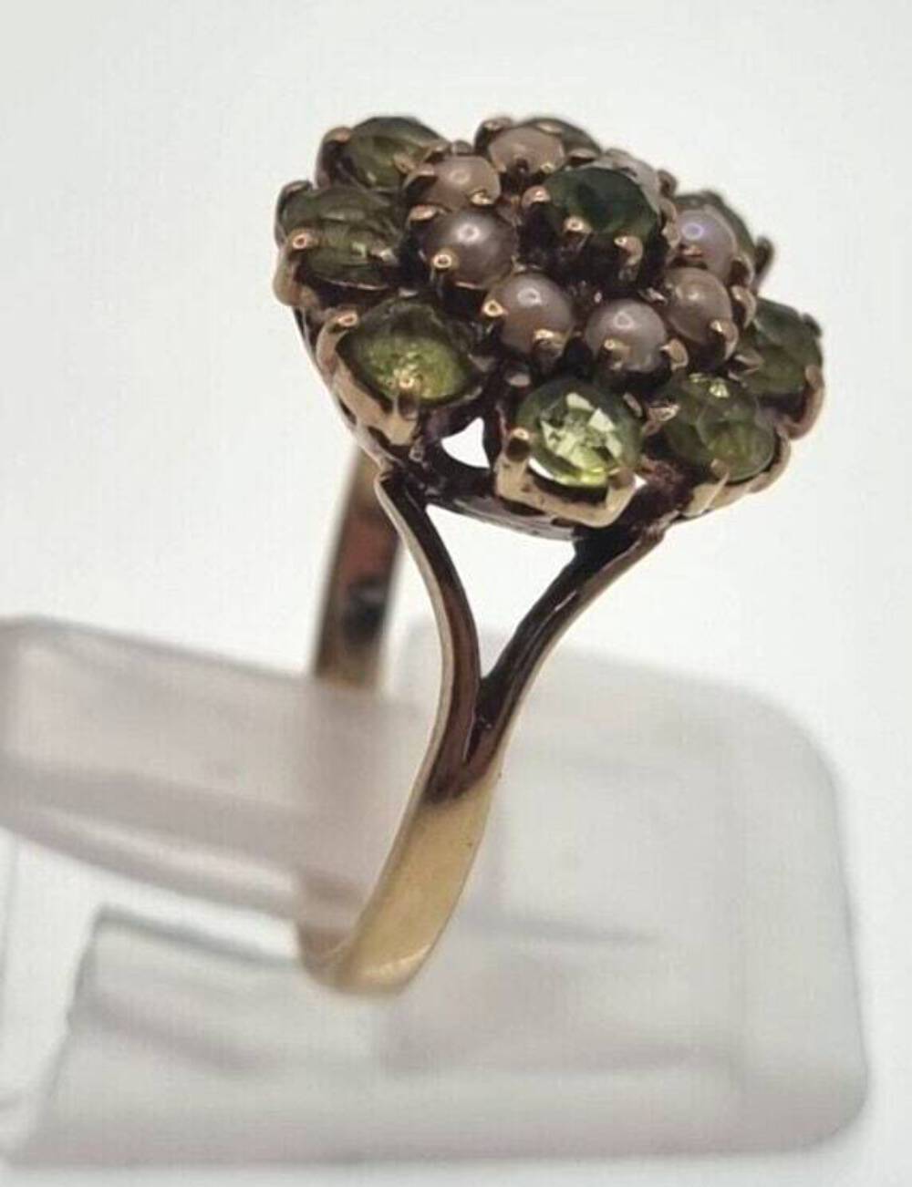 9ct Yellow Gold Ring Green Peridot White Pearl Cluster Setting Ring Size N/ 1/2