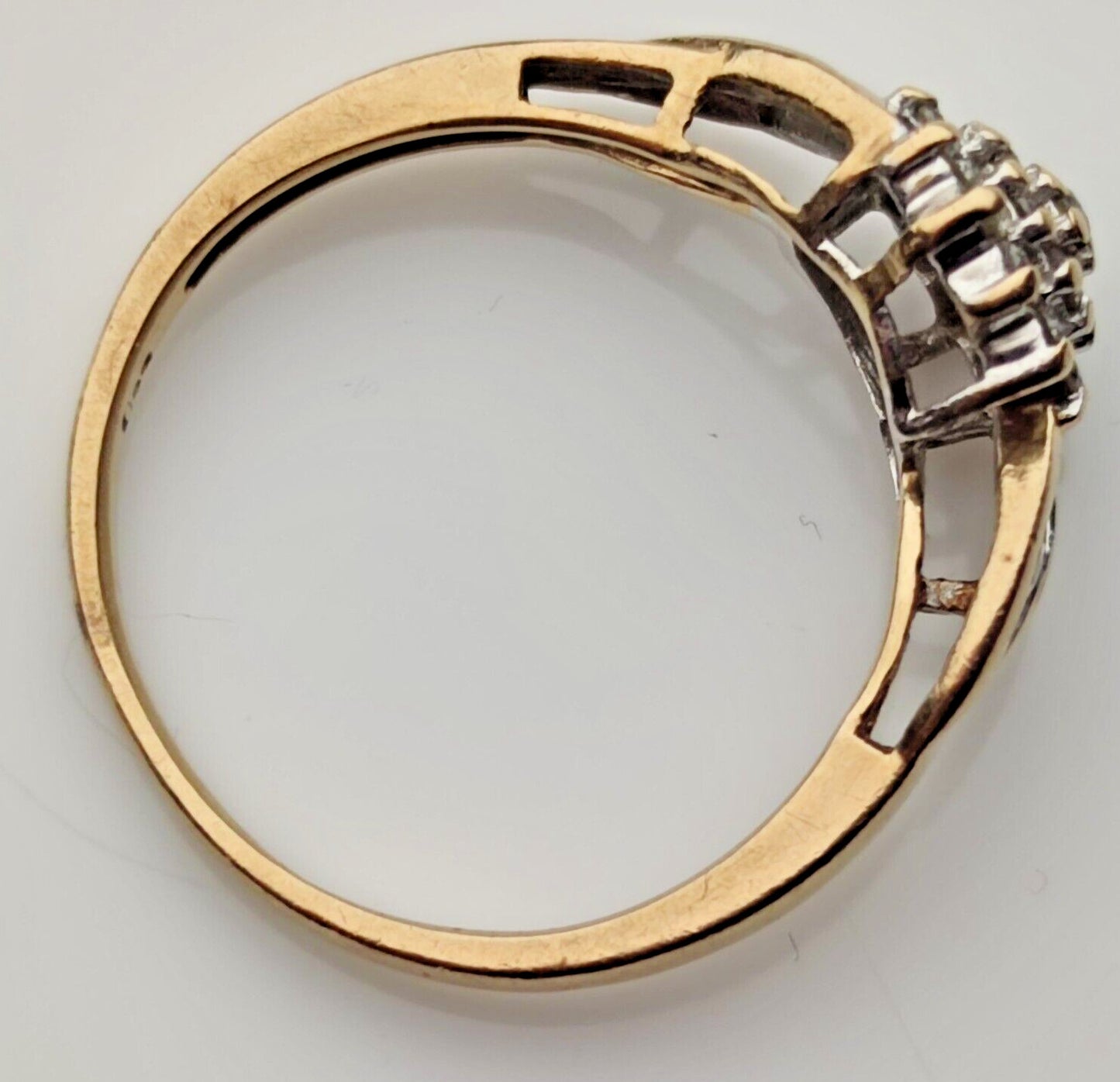 9ct Yellow Gold Ring Diamond Cluster Setting Ring Size O 1/2