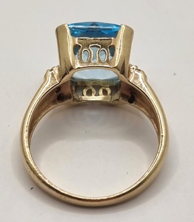 9ct Yellow Gold Ring Square Blue Topaz & Diamonds Gemstones Ring Size O 1/2