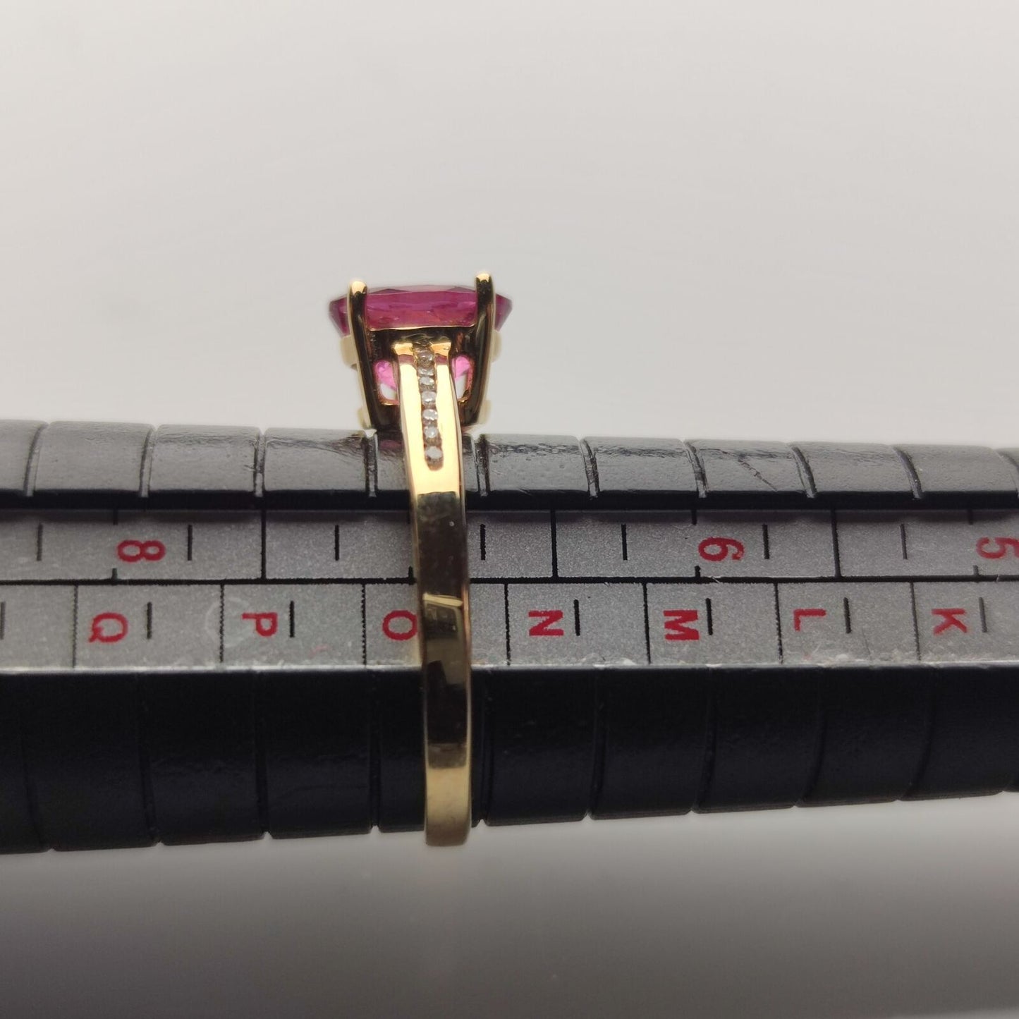 18ct Yellow Gold Ring Pink Kunzite & Diamond Channel Set Ring Size N 1/2