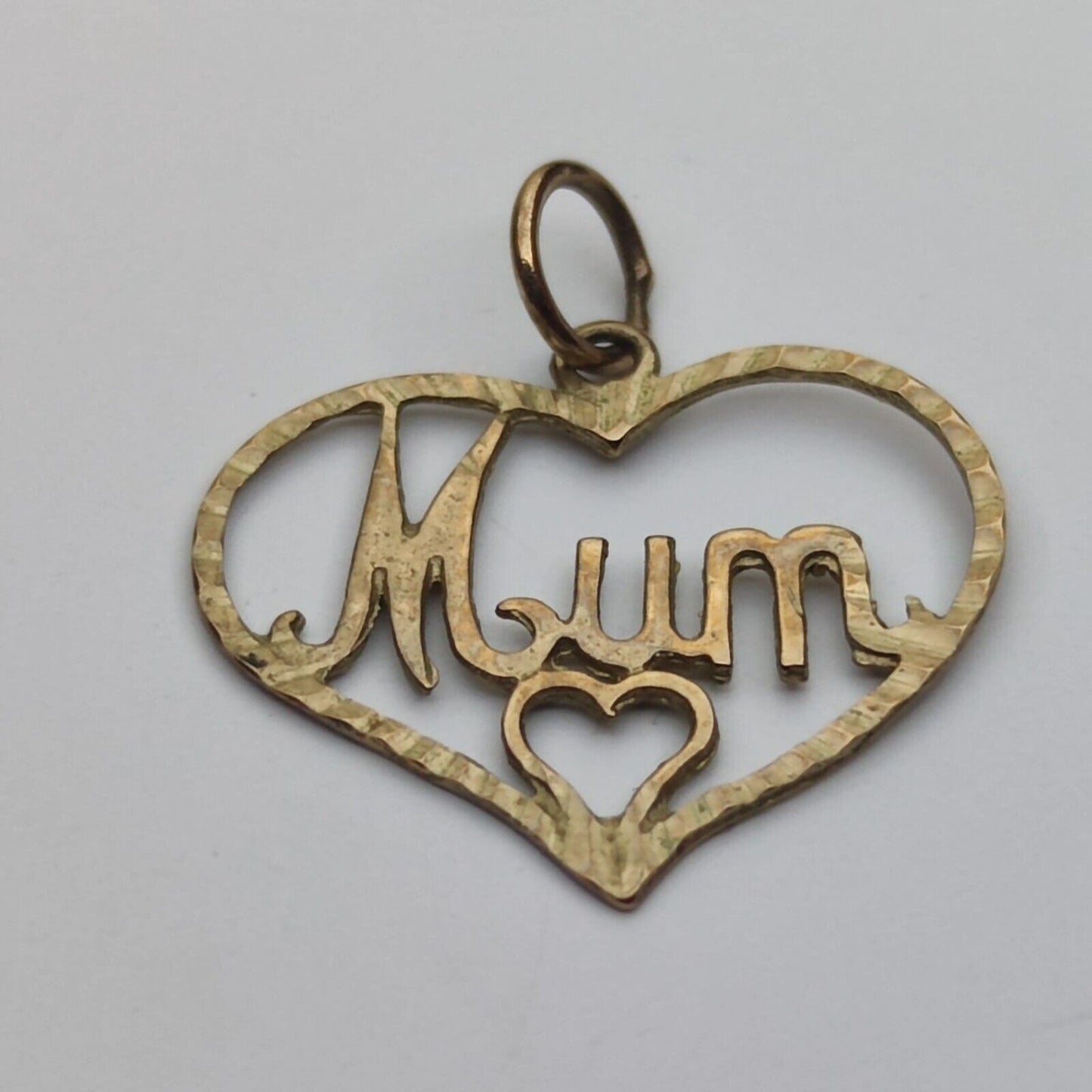 9ct Yellow Gold MUM Pendant Heart Shaped Pendant Size 17mm x 13mm