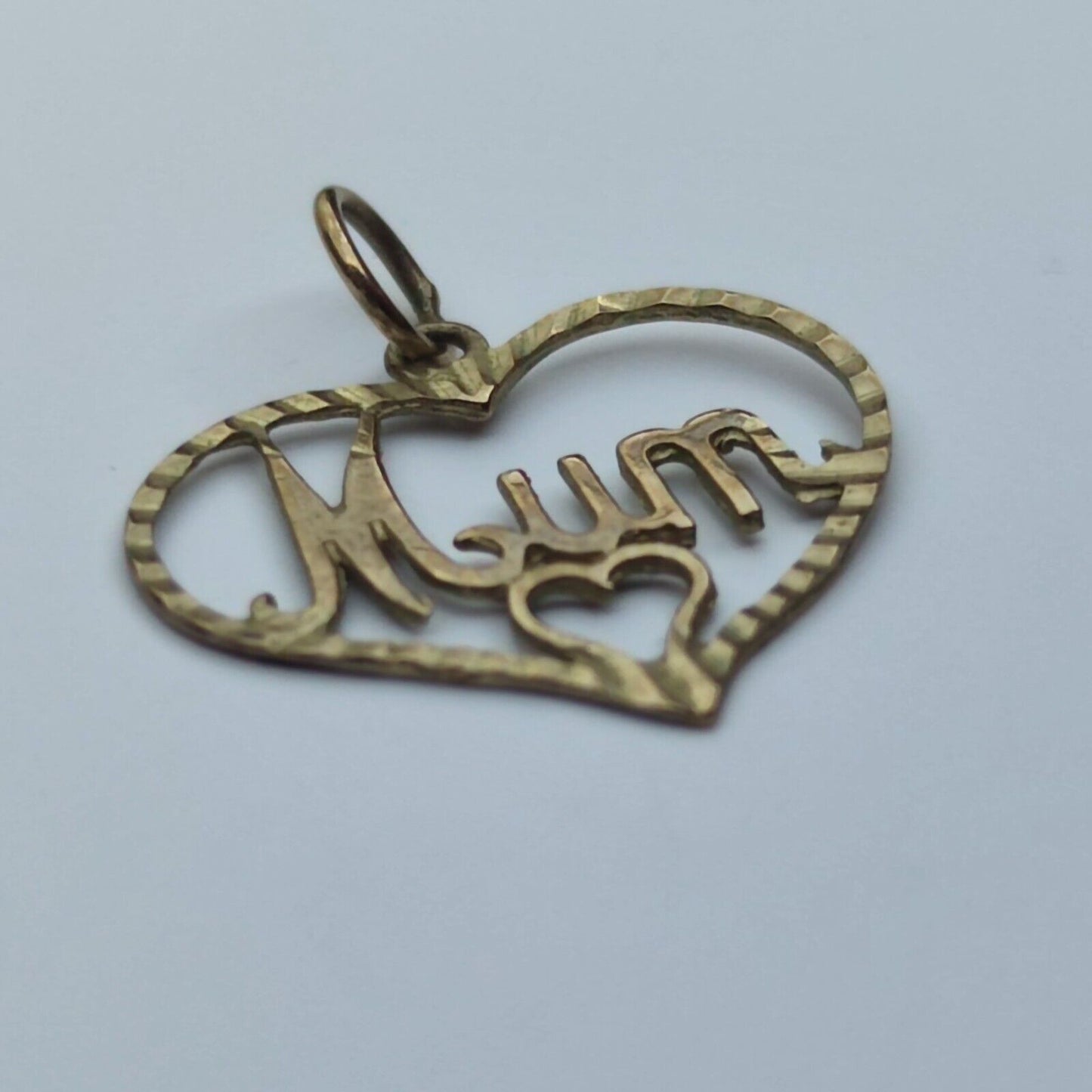 9ct Yellow Gold MUM Pendant Heart Shaped Pendant Size 17mm x 13mm