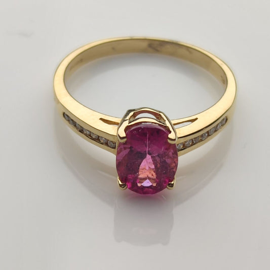 18ct Yellow Gold Ring Pink Kunzite & Diamond Channel Set Ring Size N 1/2