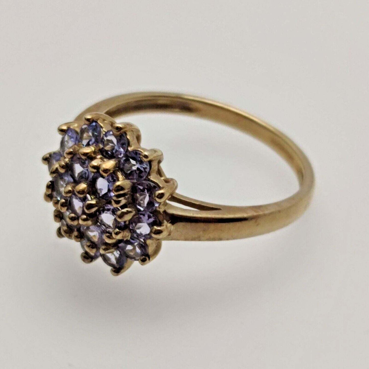 9ct Yellow Gold Ring Round Purple Amethyst Cluster Gemstones UK Ring Size P