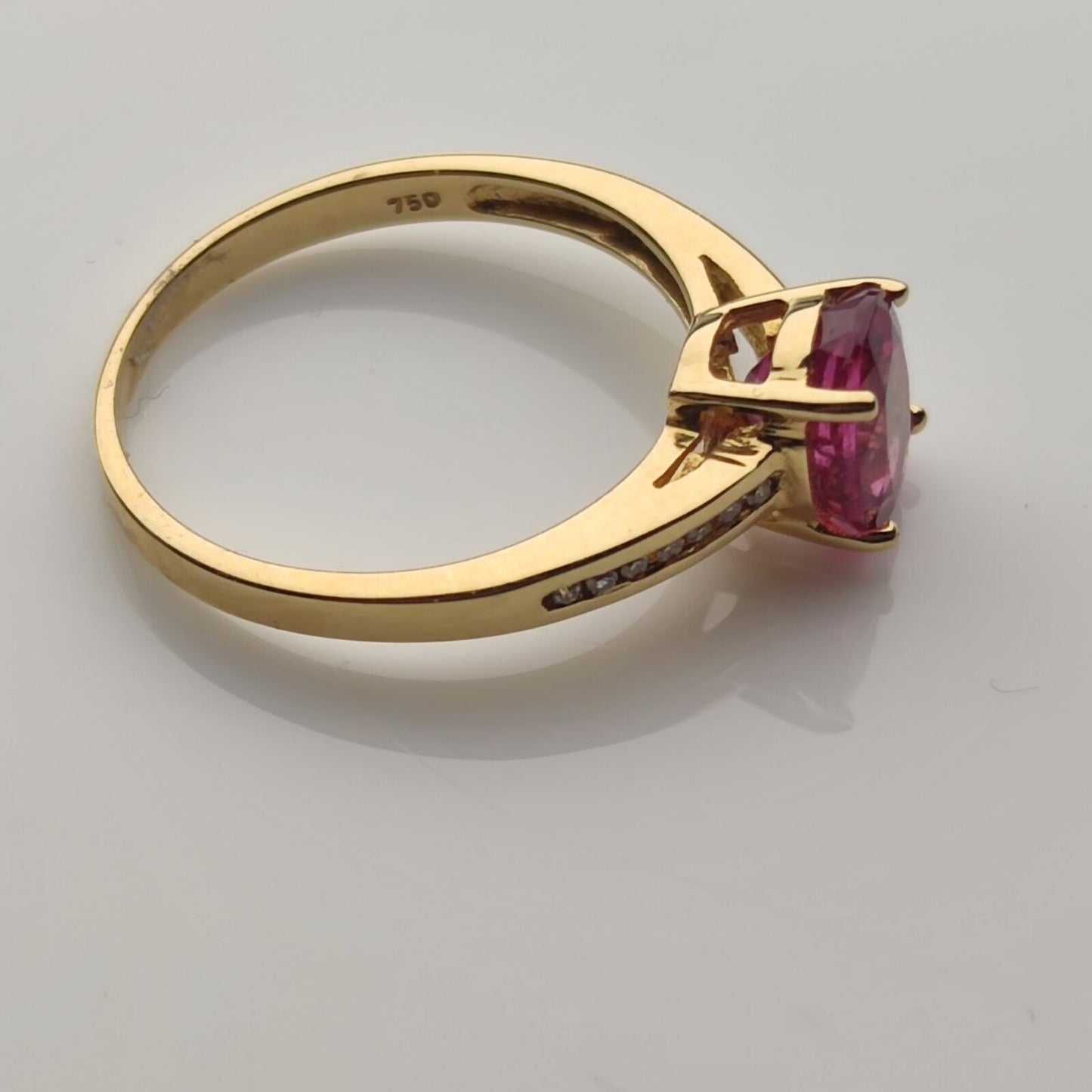 18ct Yellow Gold Ring Pink Kunzite & Diamond Channel Set Ring Size N 1/2