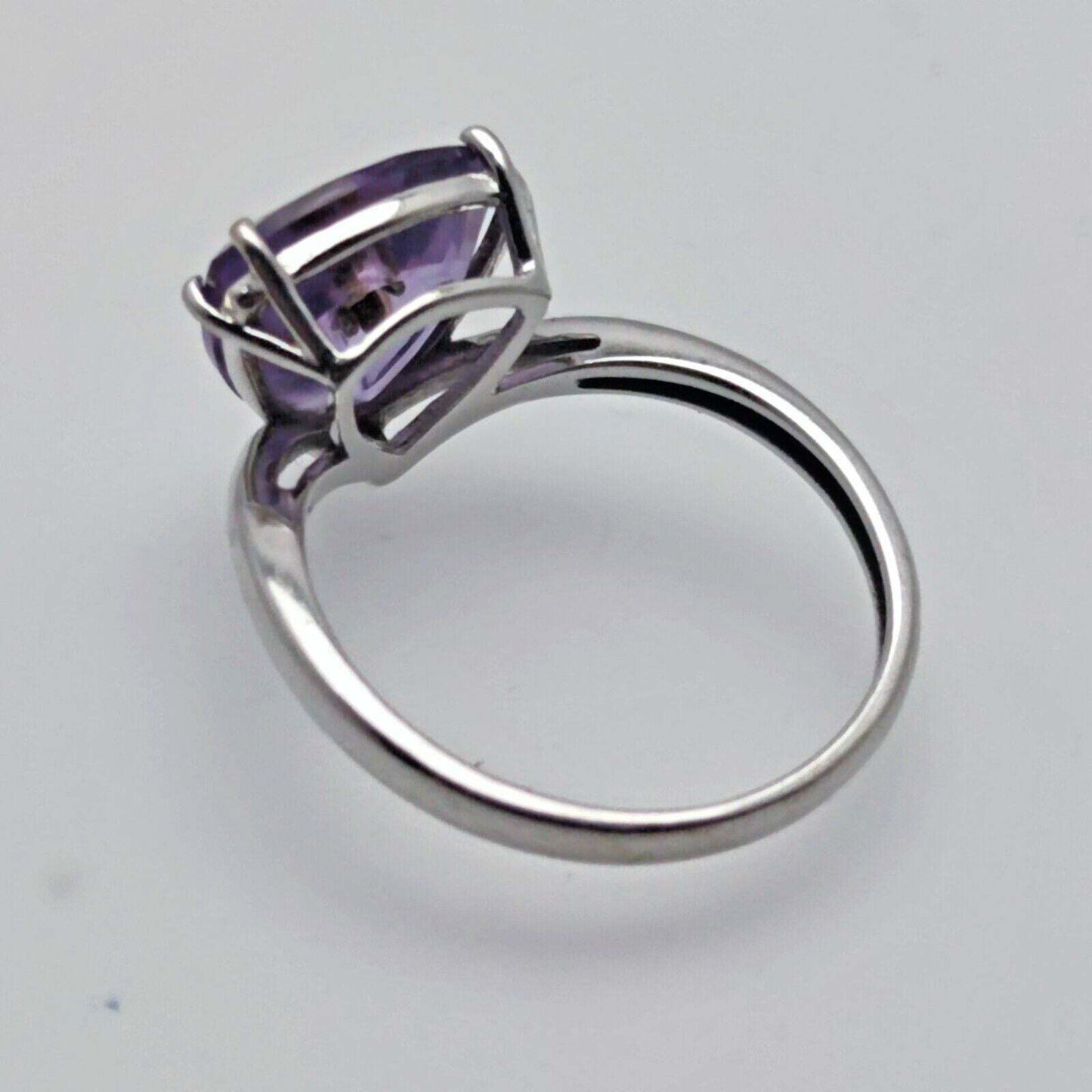 9ct White Gold Ring Purple Amethyst and Diamond Natural Gemstones Ring Size S