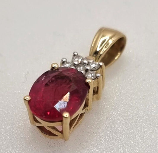 14ct Yellow Gold Pendant Rubellite and Diamond Gemstones Size: 24mm x 8mm