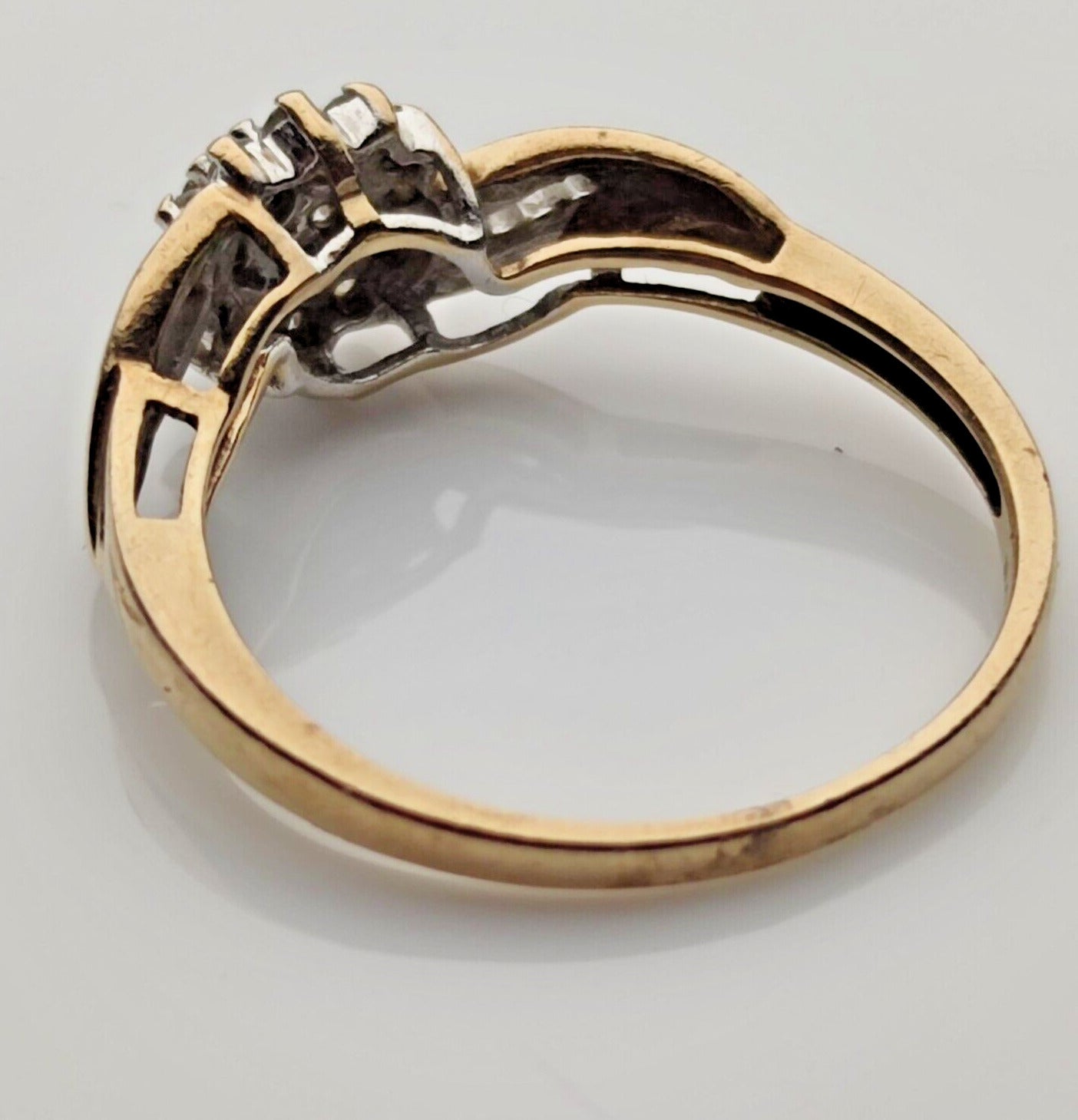 9ct Yellow Gold Ring Diamond Cluster Setting Ring Size O 1/2