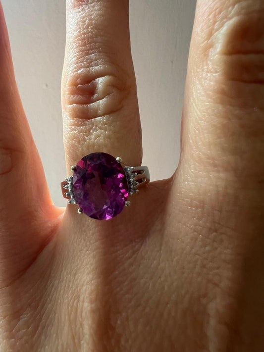 9ct White Gold Ring Oval Purple Topaz and Diamond Gemstones UK Ring Size K