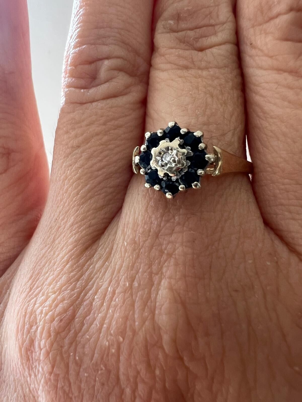 9ct Yellow Gold Ring Blue Sapphire and Round Diamond Gemstones Ring size O 1/2