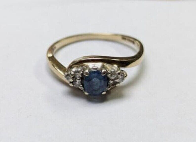9ct Yellow Gold Ring Round Blue Topaz & Colourless Diamonds Ring Size L