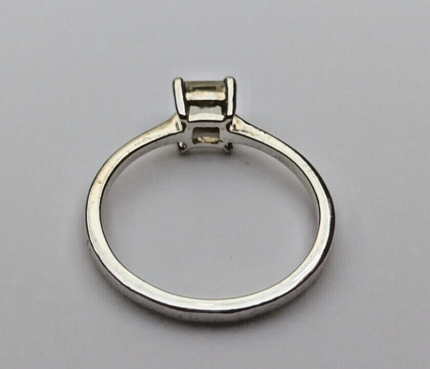Silver Ring Sunstone Gemstone 925 Sterling Silver Hallmarked Ring Size R 1/2