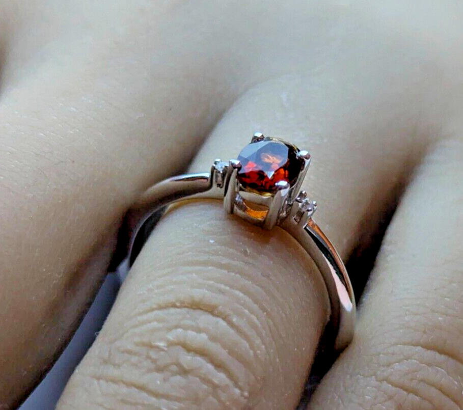 Silver Ring Garnet and Diamond Gemstones 925 Sterling Silver Ring Size R 1/2