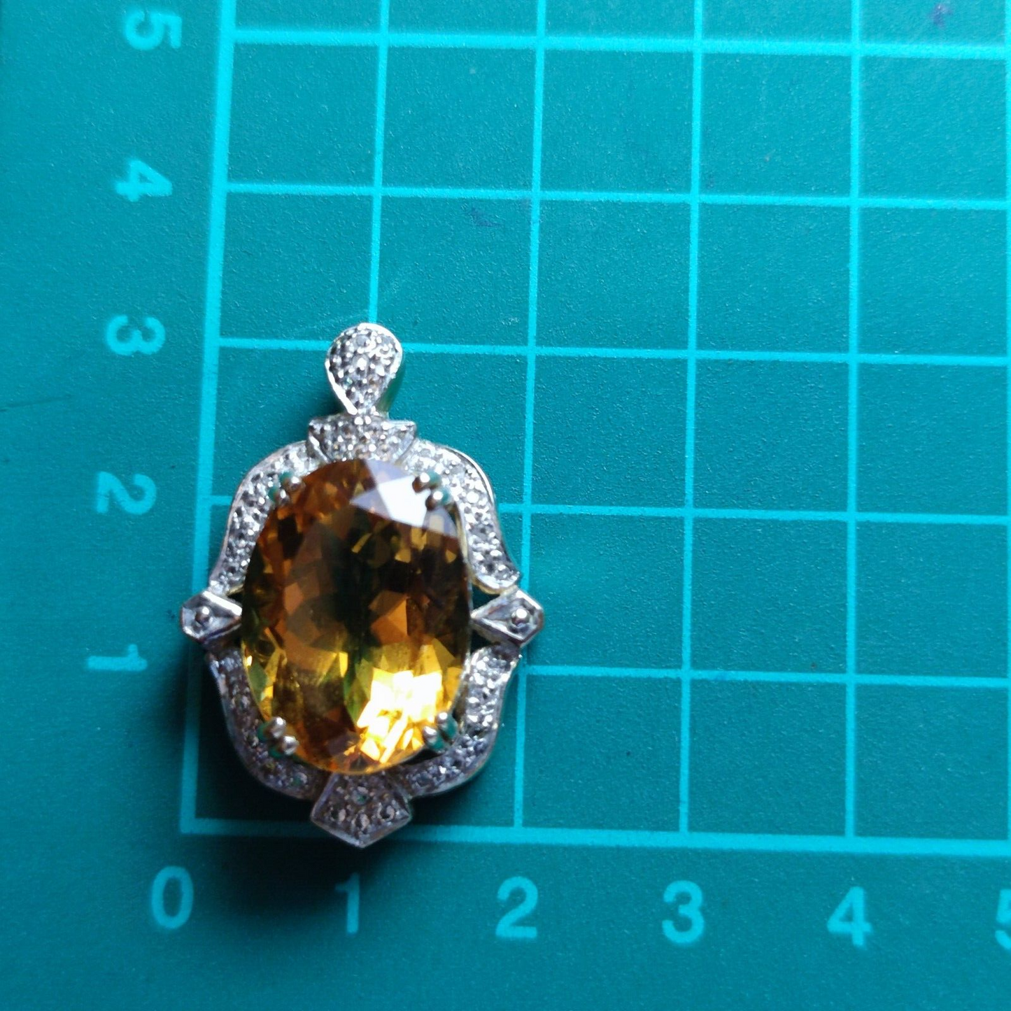 9ct Gold Pendant Yellow Citrine and Diamonds Natural Gemstones Size: 32mm x 22mm
