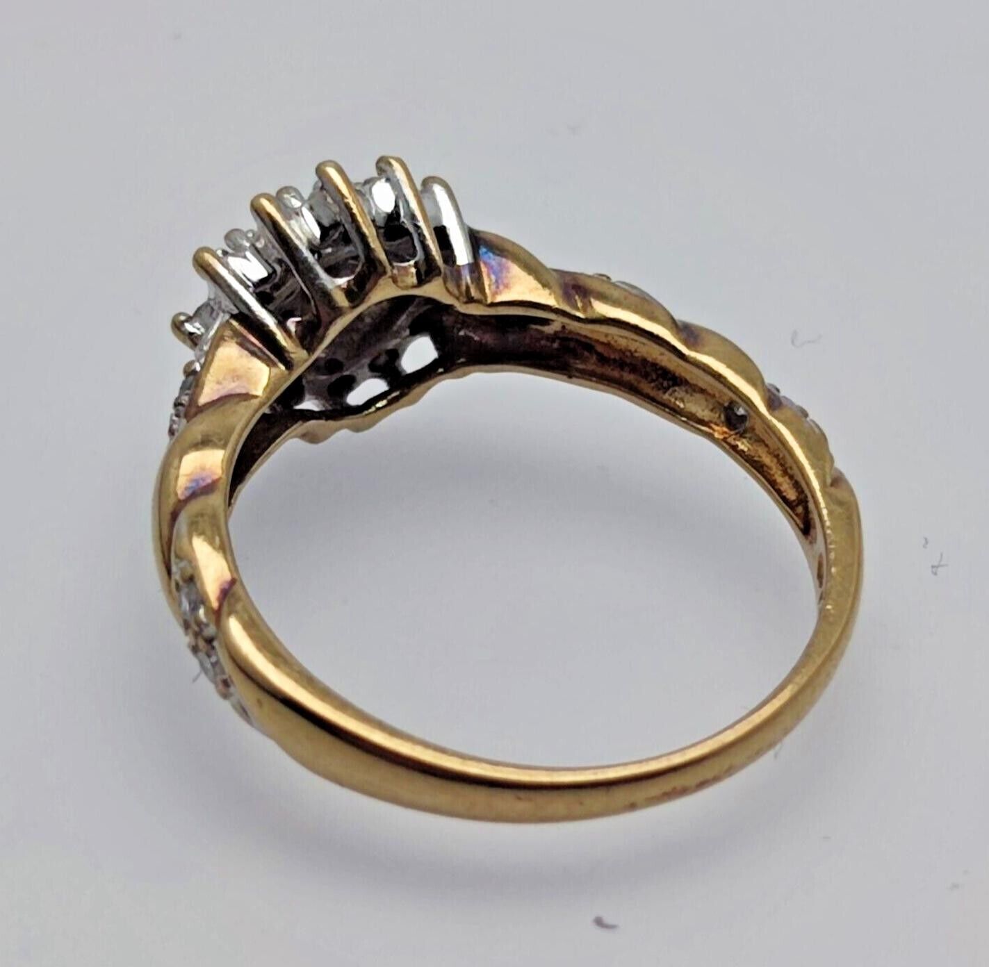 9ct Yellow Gold Ring 0.25ct Cluster Diamonds Twisted Band UK Ring Size O
