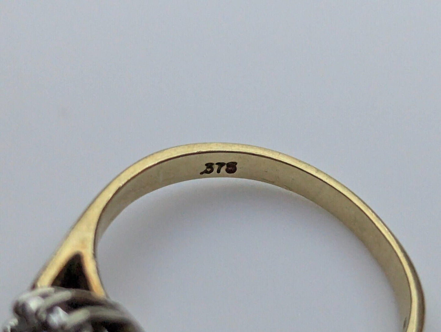 9ct Yellow Gold Ring Diamonds Cluster Setting UK Ring Size K