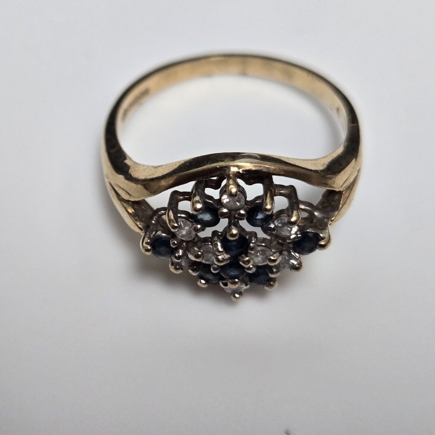 9ct Yellow Gold Ring Blue Sapphire and Diamond Cluster Setting Ring Size R 1/2