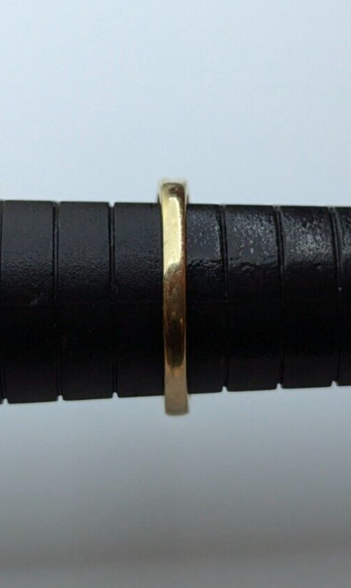 9ct Yellow Gold Ring Diamond Cluster Setting 375 Hallmarked Ring Size P 1/2