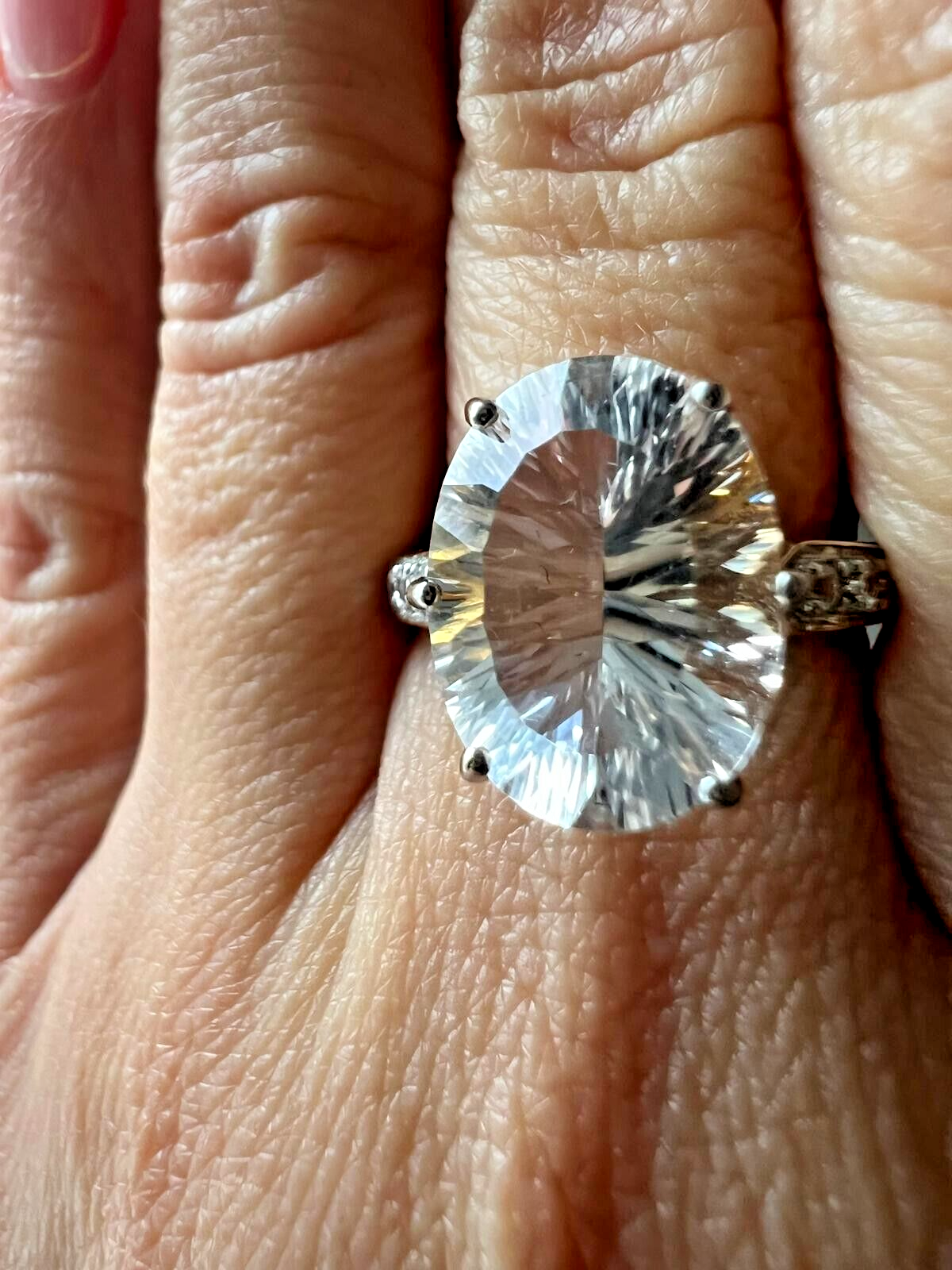 9ct Yellow Gold Ring Large Colourless Quartz White Sapphire UK Ring Size N
