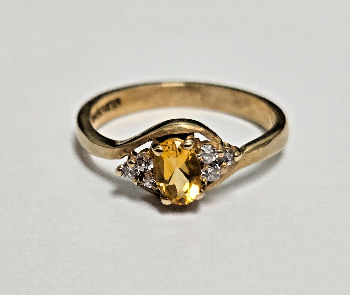 9ct Yellow Gold Ring Citrine Yellow Oval Gemstone Gems Ring Size P