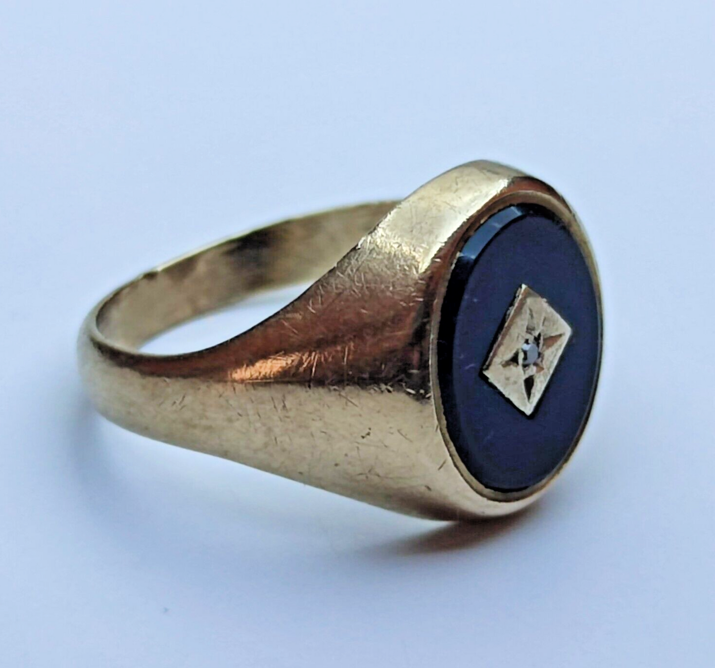 Men's 9ct Yellow Gold Signet Ring Black Onyx and Diamond UK Ring Size O 1/2