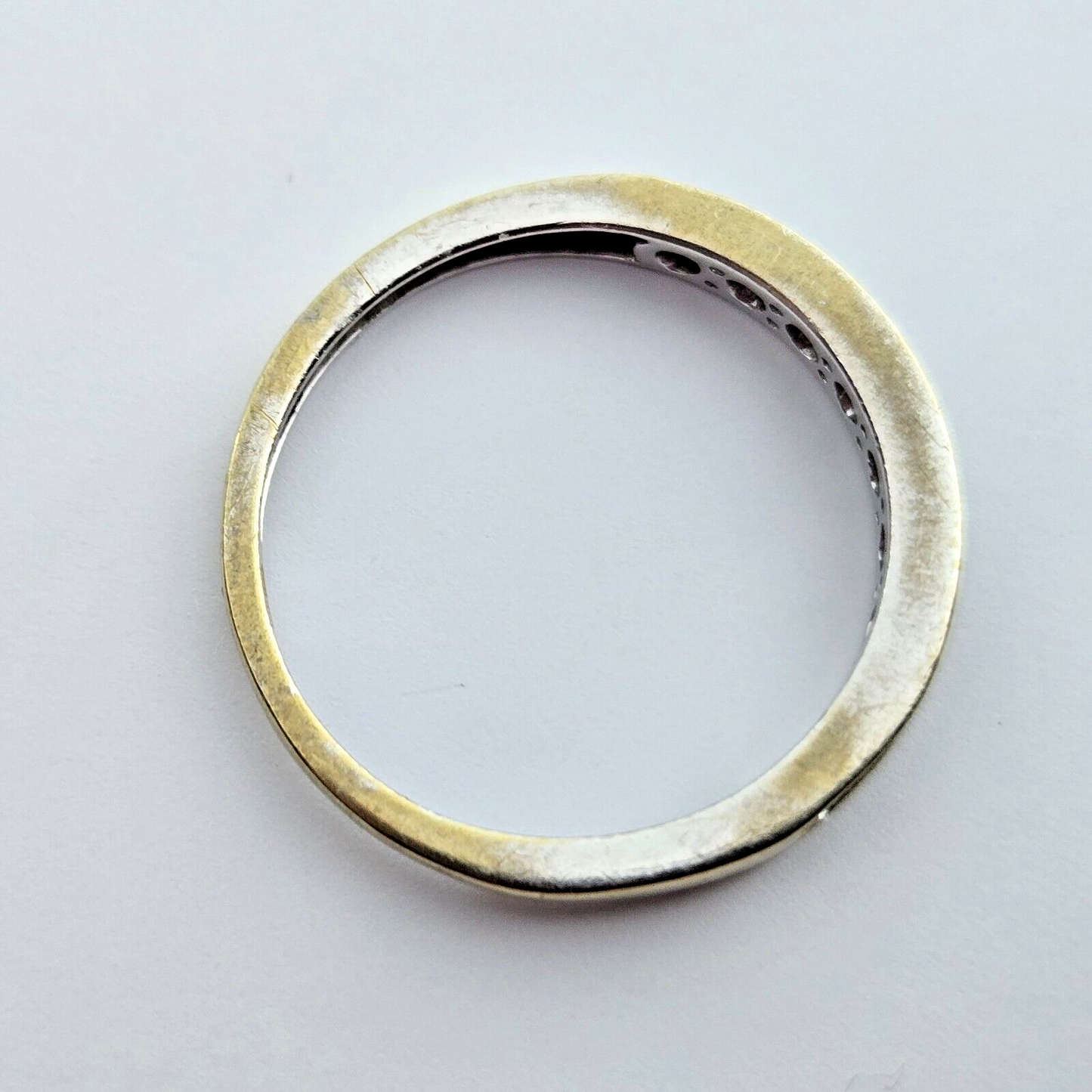 Vintage 9ct Yellow Gold Ring Round Colourless Diamonds Gemstones UK Ring Size P