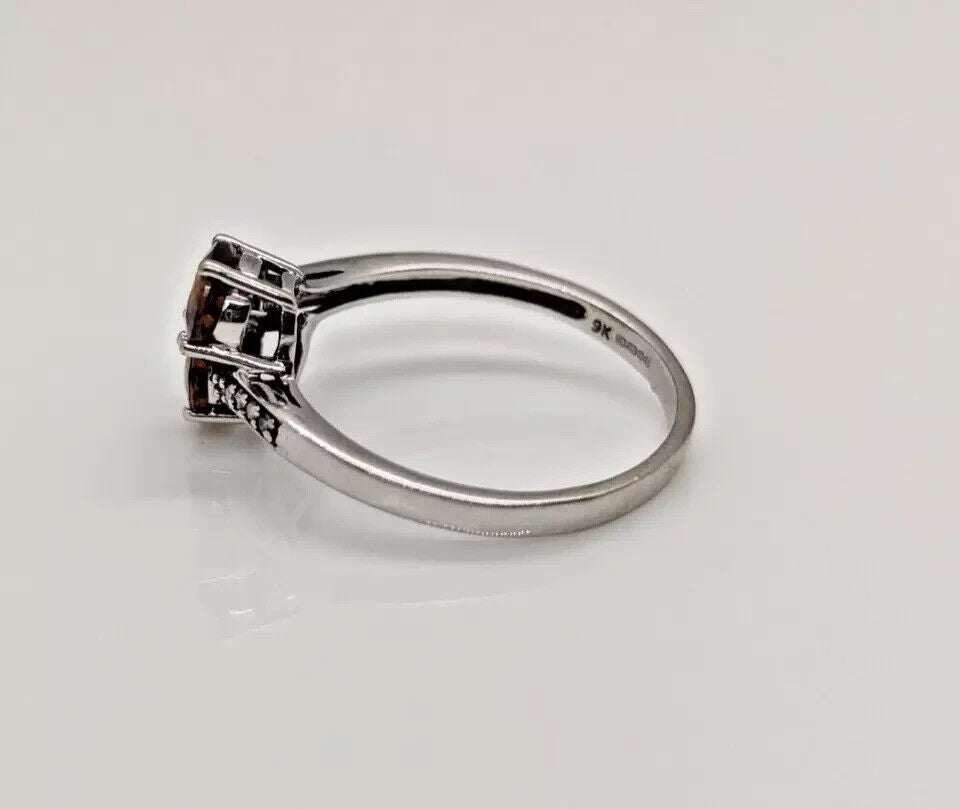 9ct White Gold Ring Round Orange Topaz and Diamond Gemstones Ring Size S
