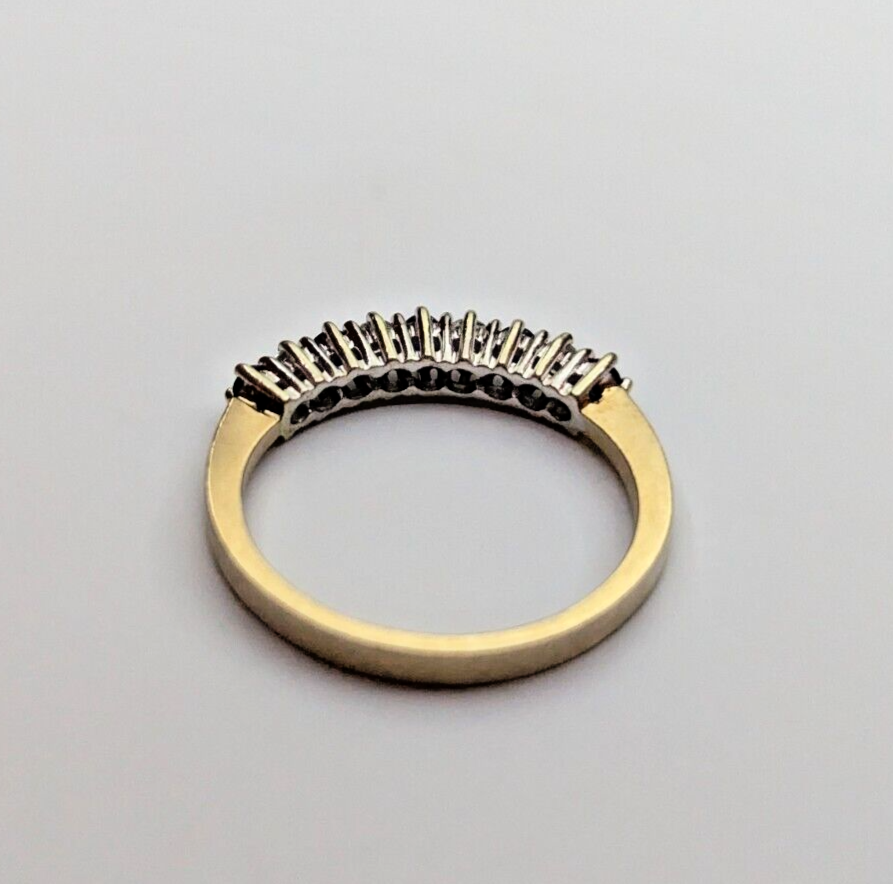 9ct Yellow Gold Ring Blue Sapphire and Colourless Diamonds UK Ring Size N