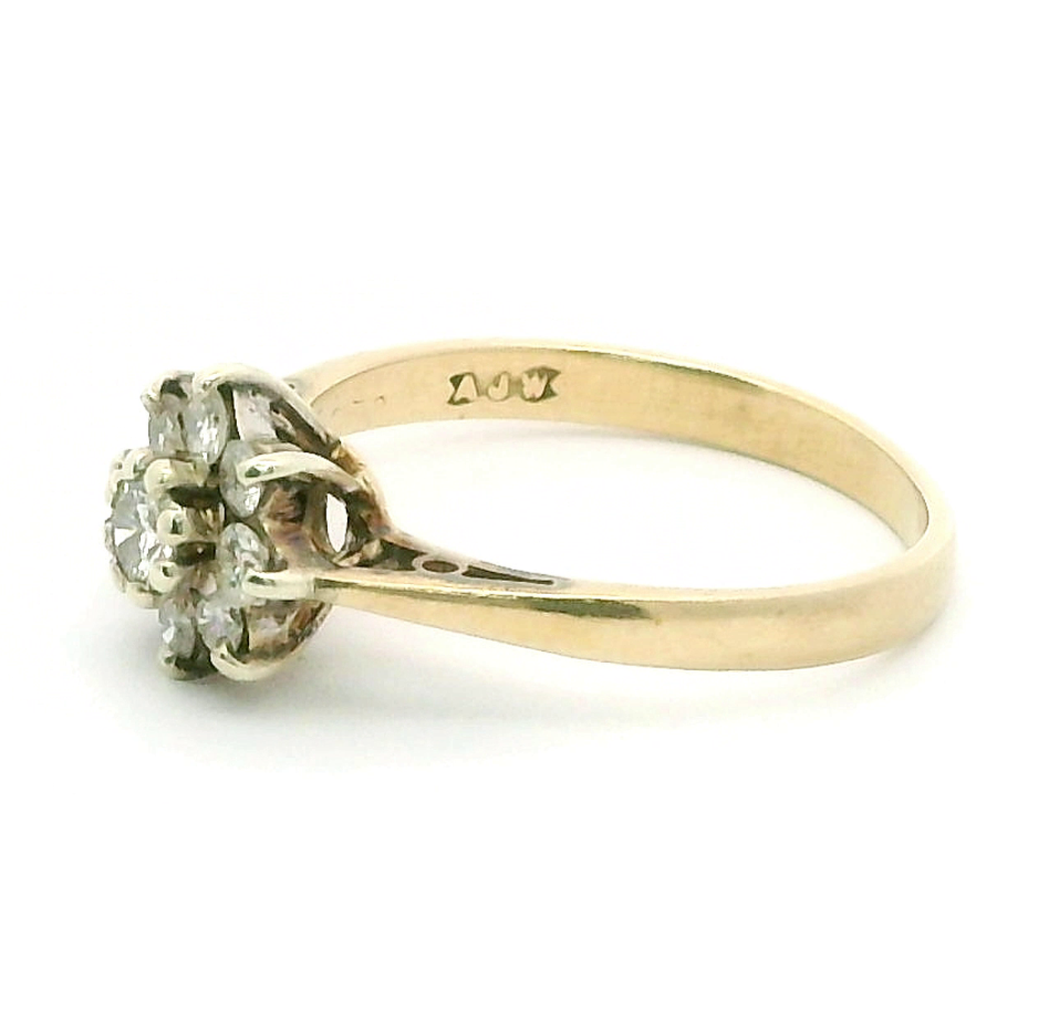 9ct Yellow Gold Diamonds x9 Prong Setting 375 Hallmarked Ring Size K