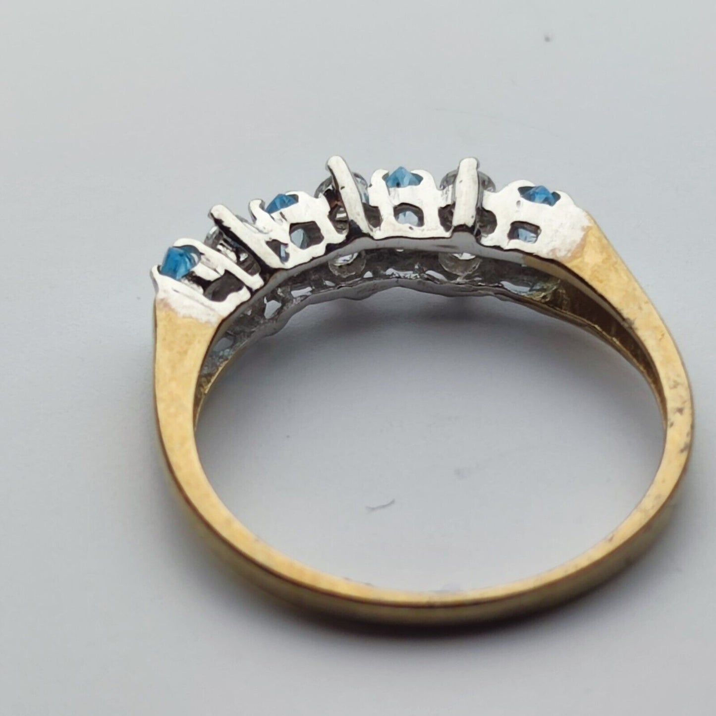 9ct Yellow Gold Ring Blue Topaz Marquise-Cut Gemstones prong Setting Ring Size L