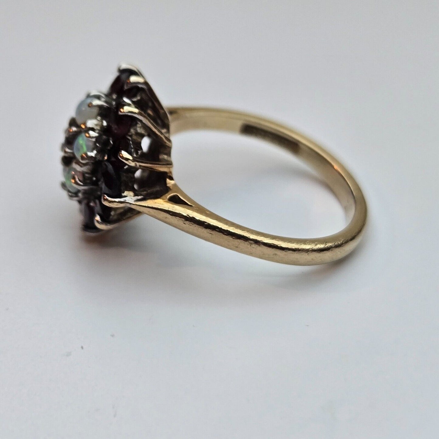 9ct Yellow Gold Ring Red Garnet and White Opel Cluster Gemstones Ring Size K
