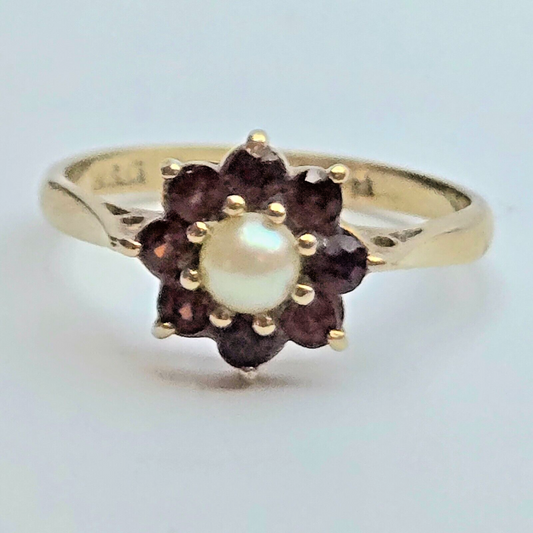 9ct Yellow Gold Ring Red Garnet and White Pearl Hallmarked UK Ring Size L