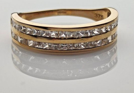9ct Yellow Gold Ring Zircon Gemstones Ring Size N 1/2 With Certificate