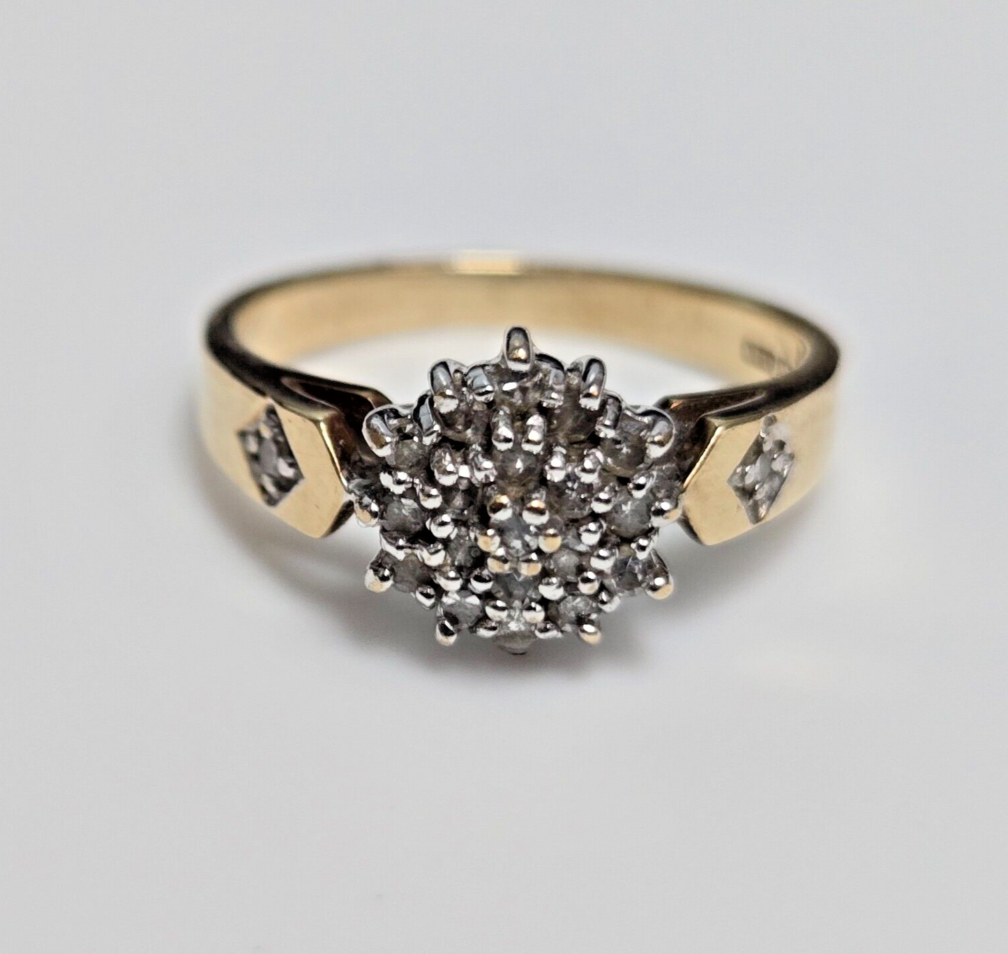 9ct Yellow Gold Diamond Cluster Setting Ring Size I 1/2