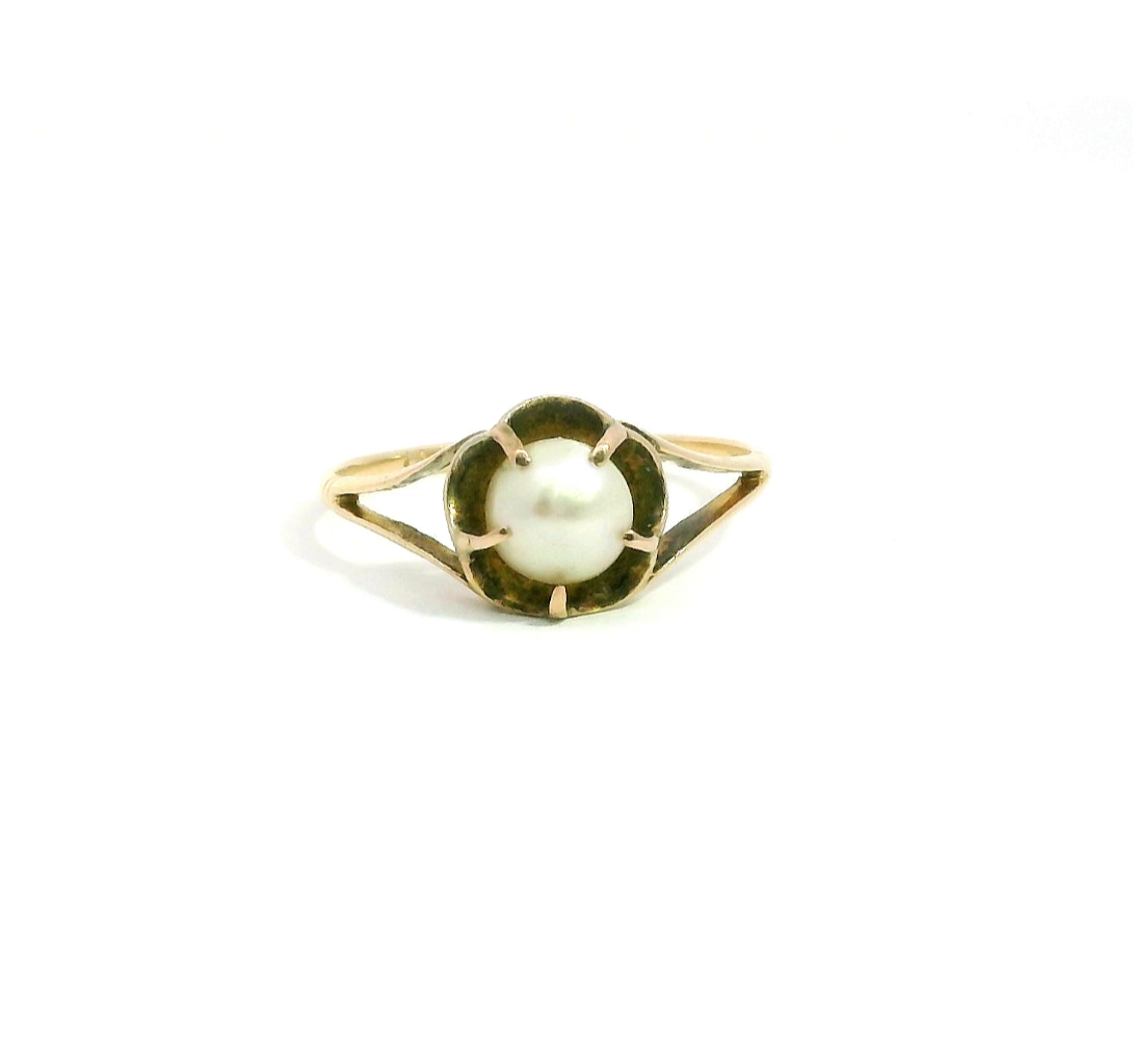 Vintage 9ct Yellow Gold Ring White Opal Prong Setting Hallmarked Ring Size J