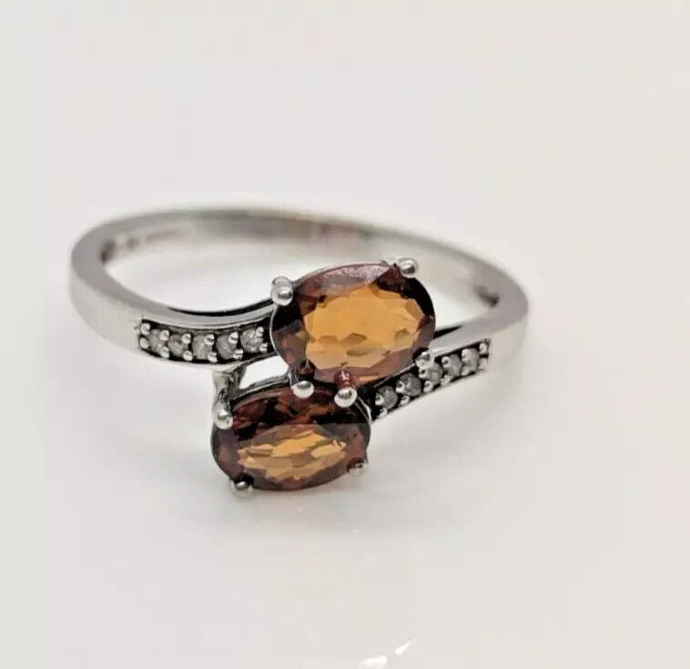 9ct White Gold Ring Round Orange Topaz and Diamond Gemstones Ring Size S