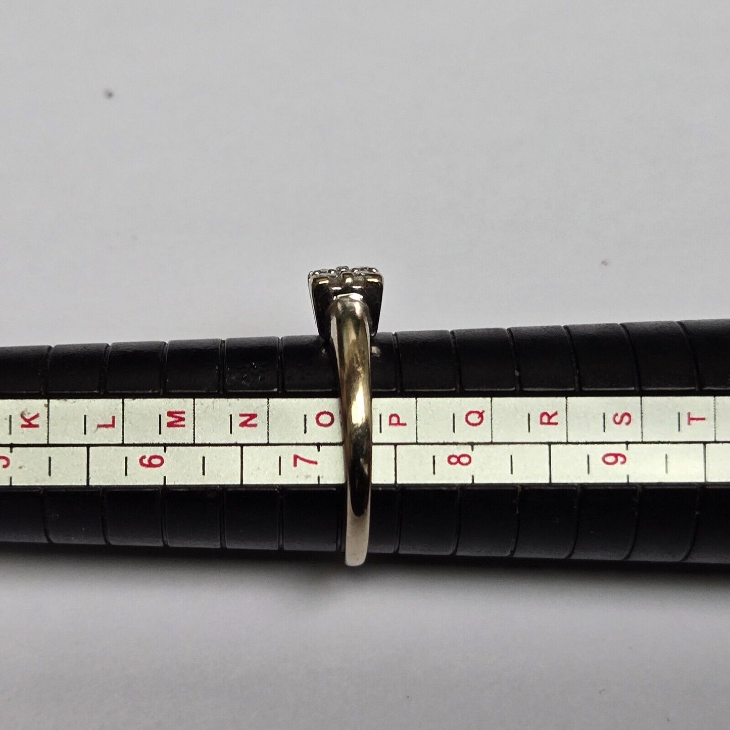 18ct White Gold 5x Diamonds Prong Setting 750 Hallmarked Ring Size O
