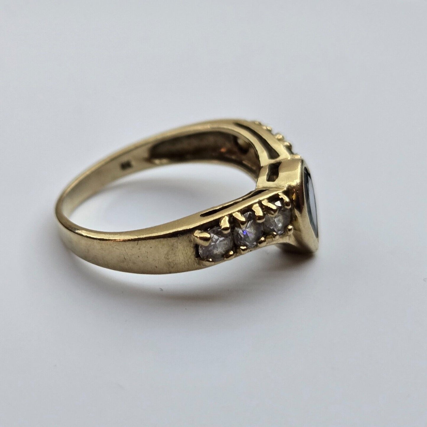 9ct Yellow Gold Ring Blue Topaz Gemstone Ring Size L 1/2