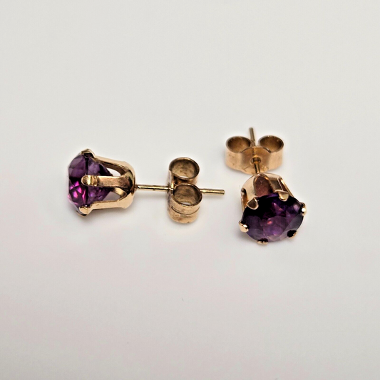 9ct Yellow Gold Purple Amethyst Stud Earrings Round Gemstones Size: 8mm x 12mm
