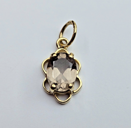 9ct Yellow Gold Oval Pendant Smokey Quartz Gemstones Size 19mm x 9mm