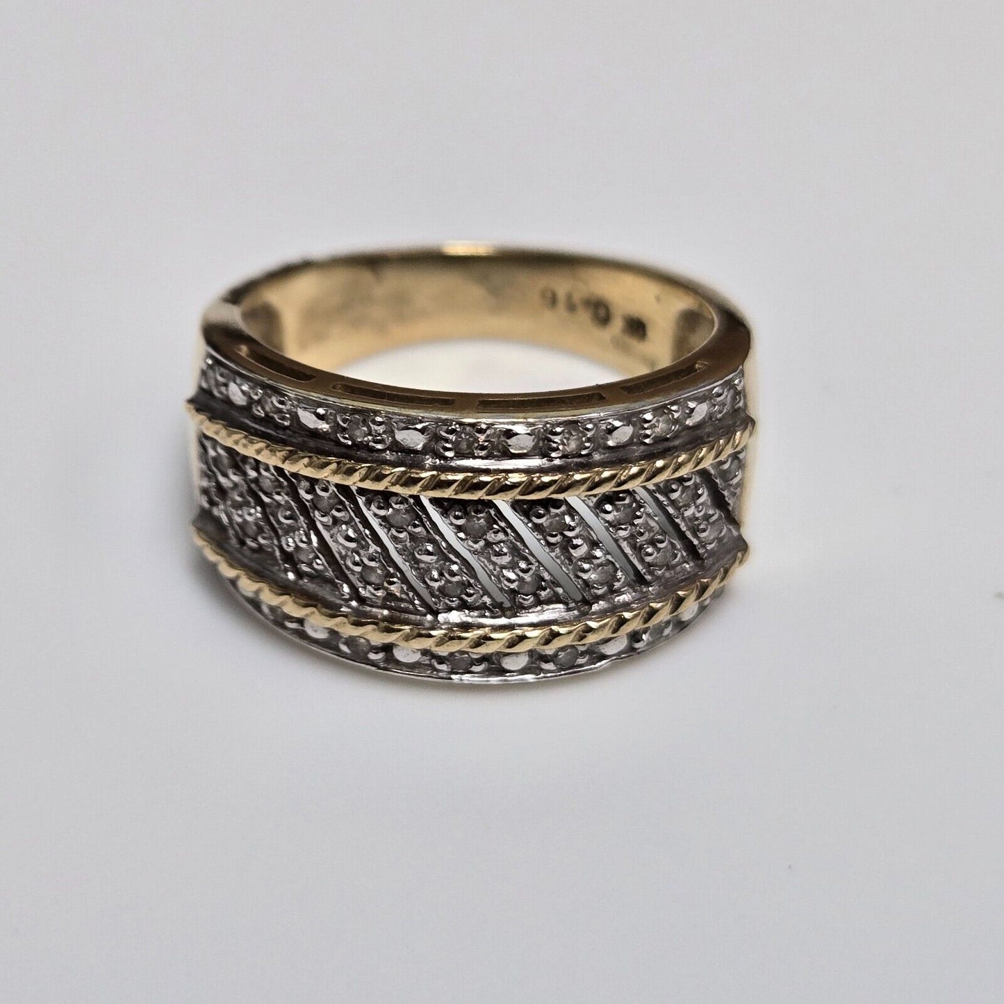 9ct Yellow Gold Ring Diamond Cluster Wide Band Design UK Ring Size O