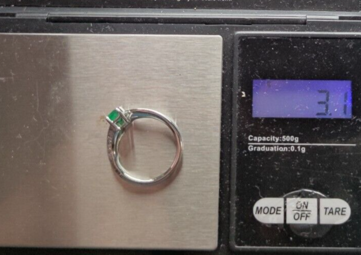 14ct White Gold Ring Green Emerald and Swarovski crystals Ring Size P 1/2