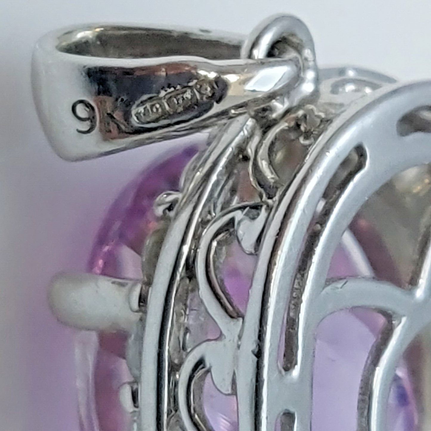 9ct White Gold Pendant Amethyst and Quartz Gemstones Size 2.1cm x 1.4cm  9k Gold