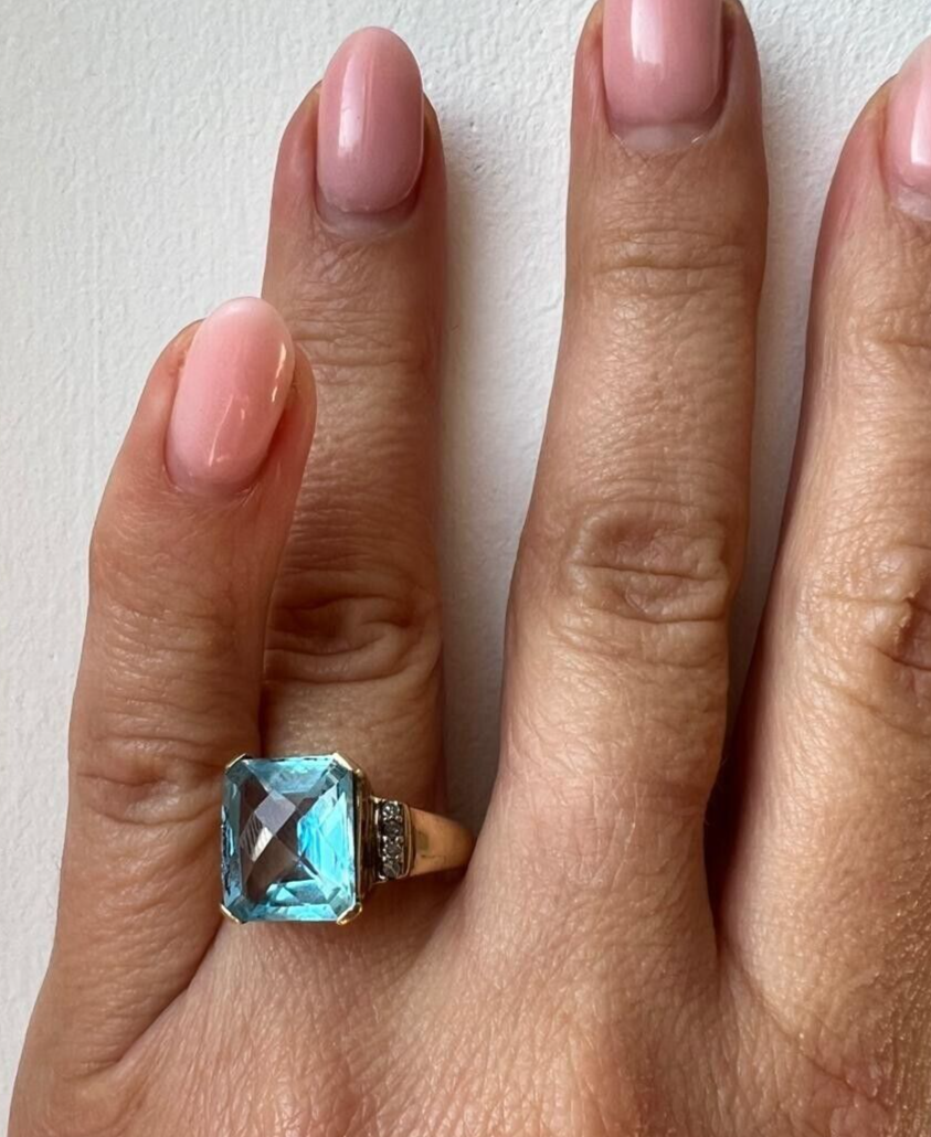 9ct Yellow Gold Ring Square Blue Topaz & Diamonds Gemstones Ring Size O 1/2